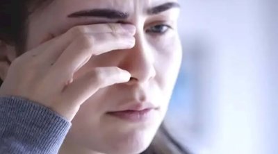 Gözlərdə səssiz TƏHLÜKƏ - Bu simptomlar ciddi xəstəlikdən xəbər verə bilər