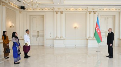 Prezident Kambocanın yeni səfirinin etimadnaməsini qəbul etdi &ndash; FOTO