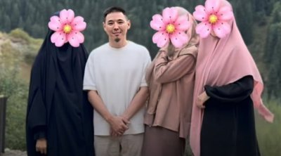 3 arvadı ilə öyünən bloqer cərimələndi - FOTO-VİDEO