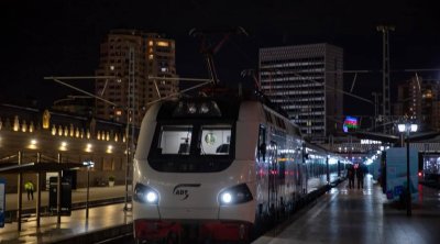 Bakı–Tbilisi–Bakı qatarlarında sərnişin yerlərinin sayı 2 dəfədən çox ARTIRILDI - FOTO