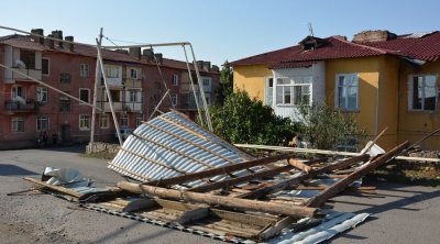 Xaçmazda güclü külək fəsadlar törətdi: 11 ərazi dairəsində işıq yoxdur