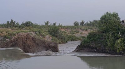 Göyçayda suvarma kanalı yarıldı &ndash; Ərazilər su altında qaldı &ndash; FOTO