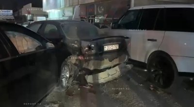 Saray qəsəbəsində qəza: 4 avtomobil toqquşdu - FOTO