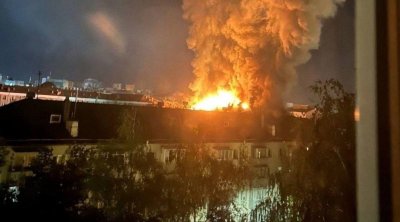 Belgorodda Rusiya bütün gecə Ukrayna dronlarını məhv etməyə çalışıb - VİDEO
