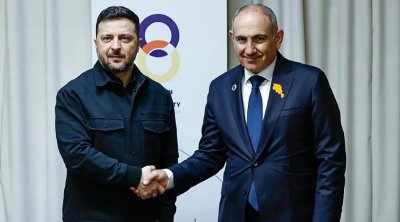 Zelenski Paşinyanla telefon danışığı HAQDA: Razılığa gəldik