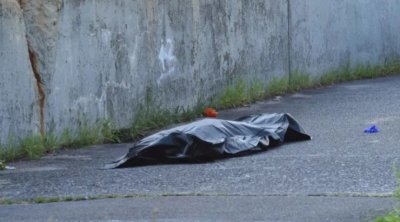 34 yaşlı kişi küçədə öldü