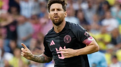 Messi &ldquo;Nashvill&rdquo;ə məğlubiyyətdən sonra hakimləri söydü - VİDEO