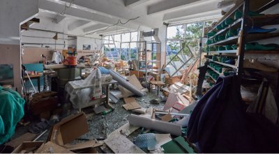 Xarkovda azərbaycanlı rəssamın emalatxanası dronla vuruldu - FOTO