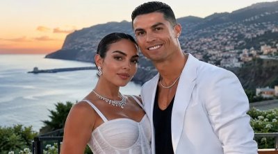 Corcina Ronaldonun 3 uşağını övladlığa GÖTÜRÜR
