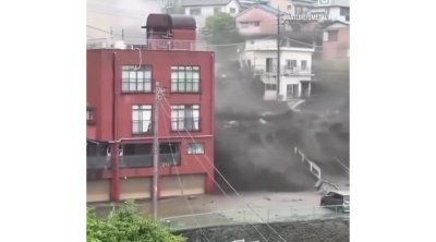 Nepalın yarısı yuyulub: Qiyamət kimi fəlakətin görüntüləri - VİDEO