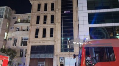 Bakıda obyektdə yanğın baş verib - FOTO