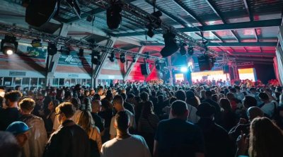 Musiqi festivalında silahlı insident: Xəsarət alanlar var - VİDEO