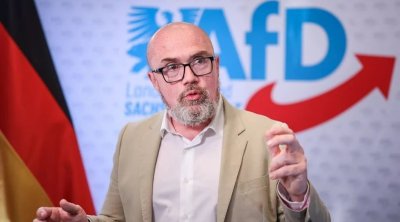Almaniyada siyasətçi &ldquo;Rusiya Ordusu&rdquo; yazısına görə qalmaqala düşdü