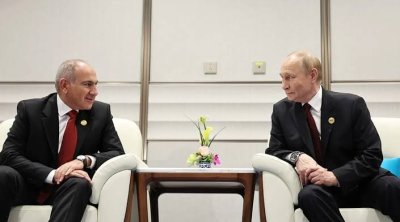 Putin Avropa İttifaqı xəyalı ilə yaşayan Paşinyanı çətin seçim qarşısında qoydu