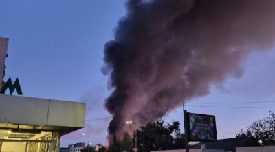 Kiyevdə metro stansiyanın yaxınlığına raket düşdü &ndash; FOTO-VİDEO