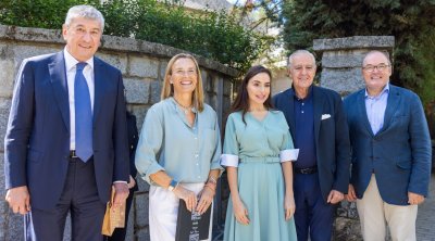 Leyla Əliyeva Madriddə xüsusi qayğıya ehtiyacı olan uşaqların məktəbində - FOTO