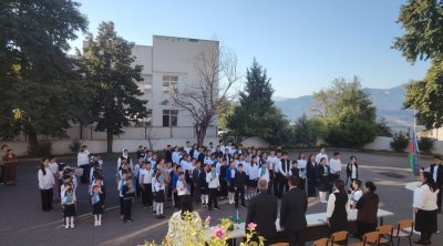 34 ildən sonra Xocalının Təzəbinə kəndində yeni dərs ili başlayıb