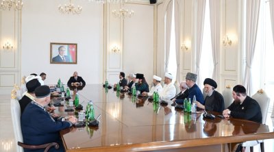 İlham Əliyev: Əlimizdən gələni edəcəyik ki, müsəlman aləmi vahid bir ailə kimi birləşsin