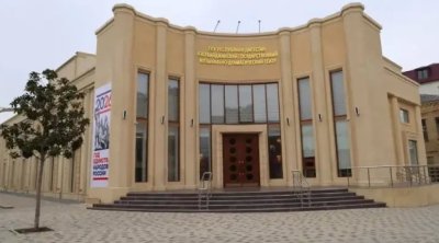 Dərbənddə bu teatra Müslüm Maqomayevin adı verildi