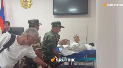 Ermənistanda sabiq nazir məhkəmədən xərəkdə çıxarıldı – VİDEO