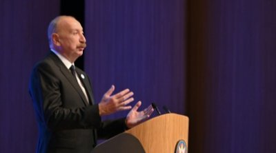 Prezident: &ldquo;İslam həmrəyliyinin gücləndirilməsi üçün birləşdirici rol oynayırıq&rdquo;