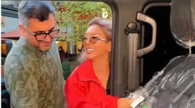 Aparıcı Çinarə həkim ərinin yeni bahalı maşınını nümayiş etdirdi - (Video)