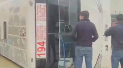 Bakıda marşrut avtobusu aşdı &ndash; VİDEO