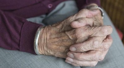 74 yaşlı qadın axtarışa verildi &ndash; Görün nədə təqsirləndirilir?