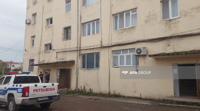 Lənkəranda kişi arvadını və 3 yaşlı oğlunu BIÇAQLADI - FOTO