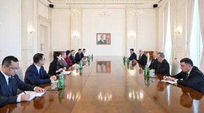 Prezident Çin Kommunist Partiyası Mərkəzi Komitəsinin Siyasi Bürosunun üzvünü qəbul edib - FOTO