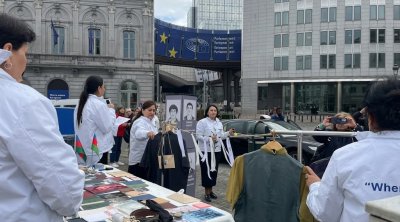 Azərbaycanlı itkin ailələri Avropa Parlamenti qarşısında etiraz aksiyası keçirdilər - FOTO