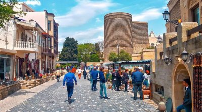 Azərbaycana turist axını 6 % azalıb