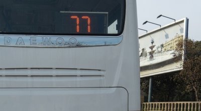 Avtobusda sürücü və sərnişin arasında DAVA &ndash; VİDEO