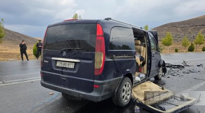 Naxçıvanda iki avtomobil toqquşdu: 6 yaralı var - FOTO