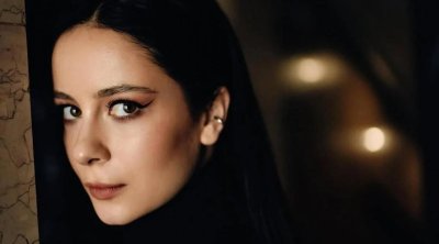 Ukraynalı aktrisa mənzilinin qarət olunmasından DANIŞDI - FOTO