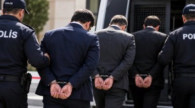 İcra Hakimiyyətinin əməkdaşları oğurluğa görə həbs olundular