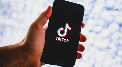 Daha bir tiktoker cəzalandırıldı - FOTO