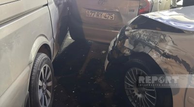 Sumqayıtda beş avtomobilin iştirakı ilə zəncirvari qəza olub - Foto