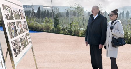 İlham Əliyev və Birinci Xanım Bakıda yeni parkın AÇILIŞINDA - FOTO