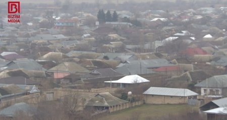 Şəkidə uşaq bağçası şadlıq evinə SIĞINIB – 11 ildir qəzalı bina YENİLƏNMİR – ŞİKAYƏT/FOTO