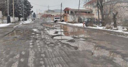 Bakıda qardan sonra dağılan yolların təmiri ilə bağlı RƏSMİ AÇIQLAMA