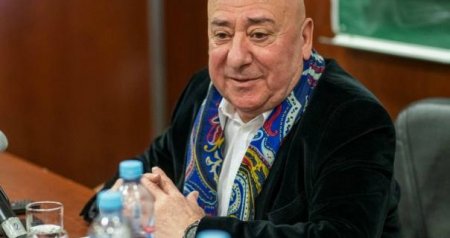 Moskva Satira Teatrının keçmiş direktoru SAXLANILDI