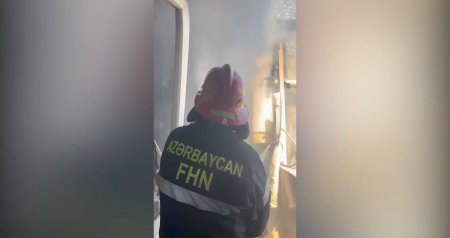 Bakıda yaşayış binasında YANĞIN: 12 nəfər təxliyə edildi – VİDEO