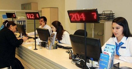 Əhalinin NƏZƏRİNƏ – Banklar bu hallarda dolları dəyişməkdən imtina edə bilər