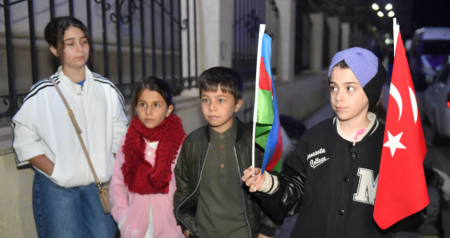 Kəlbəcər şəhərinə növbəti köç karvanı yola salındı - FOTO
