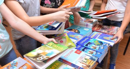 Dərsliklərlə bağlı YENİLİK – Hər kəsi narahat edən boşluqlar aradan QALDIRILIR?