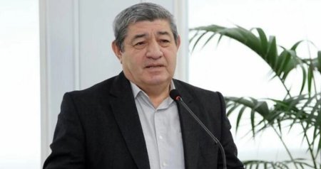 “Türk xalqlarının yeni əlifbaya keçməyinə imperialist maraqlar mane olur” – Nizami Cəfərovla MÜSAHİBƏ