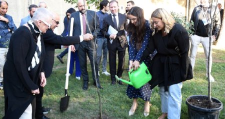 Leyla Əliyeva “Püstə: canlı irs”in TƏQDİMATINDA - FOTO