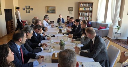 Hikmət Hacıyev NATO nümayəndə heyəti ilə nələri müzakirə etdi? – FOTO