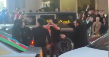 Paytaxt sakinləri Qələbəmizin 5 illiyini belə qeyd edirlər - VİDEO